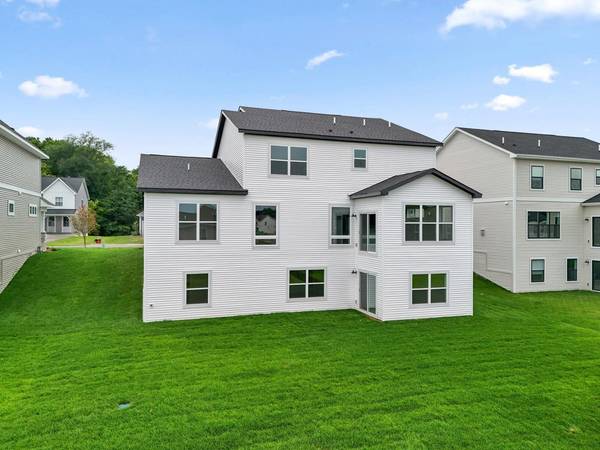 914 Big Woods DR, Delano, MN 55328