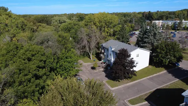 220 Hallam AVE S, Mahtomedi, MN 55115