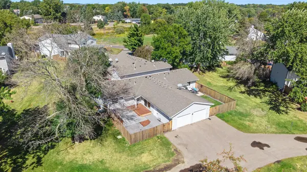 7782 Dunmore RD, Woodbury, MN 55125