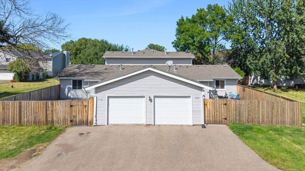 7782 Dunmore RD, Woodbury, MN 55125
