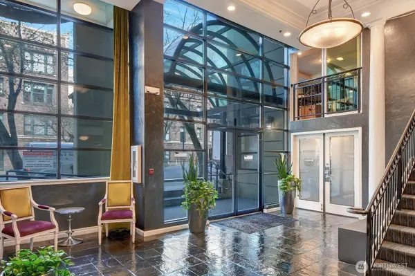 425 Vine ST #405, Seattle, WA 98121