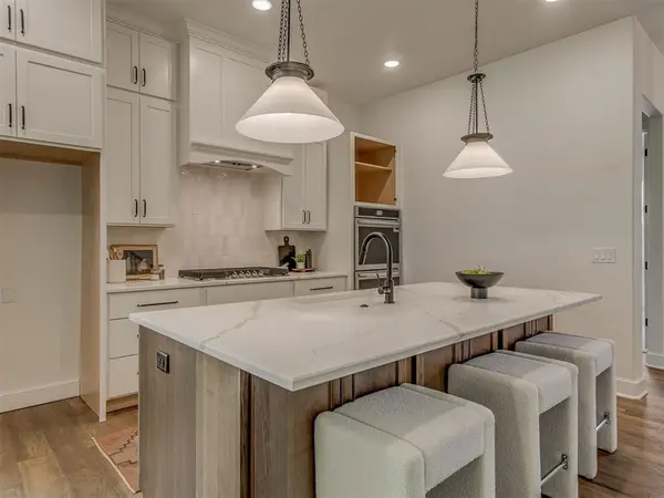 3416 Rioja LN, Edmond, OK 73034