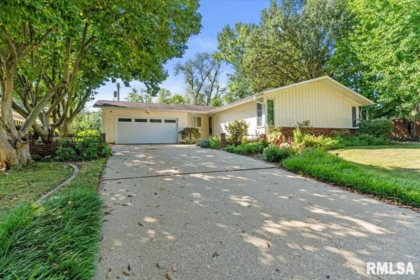 1608 DENISON DR, Springfield, IL 62704