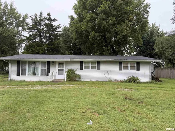 901 Pike ST, Oquawka, IL 61469