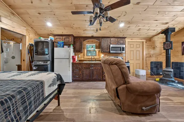 992 Keel Hollow Rd, Erin, TN 37061