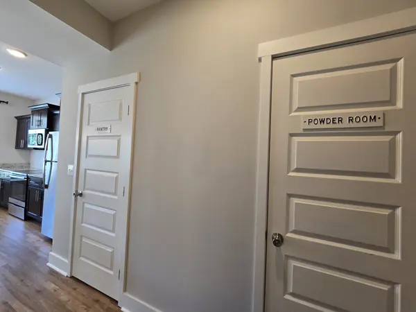 6006 Hillside Ln, Spring Hill, TN 37174