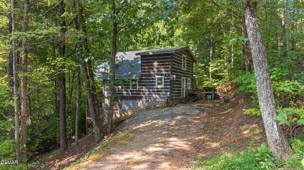 703 Fred Harrison Way, Gatlinburg, TN 37738