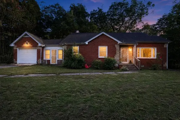 118 Rowland St, Camden, TN 38320