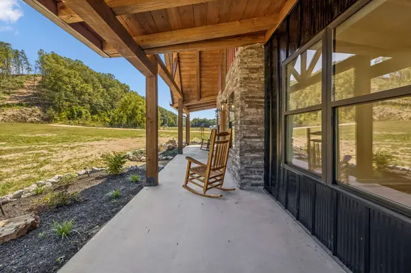 2961 Lick Creek Road, Linden, TN 37096