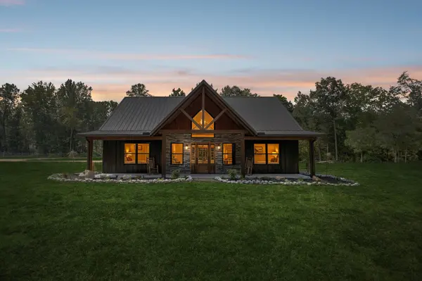 2961 Lick Creek Road, Linden, TN 37096