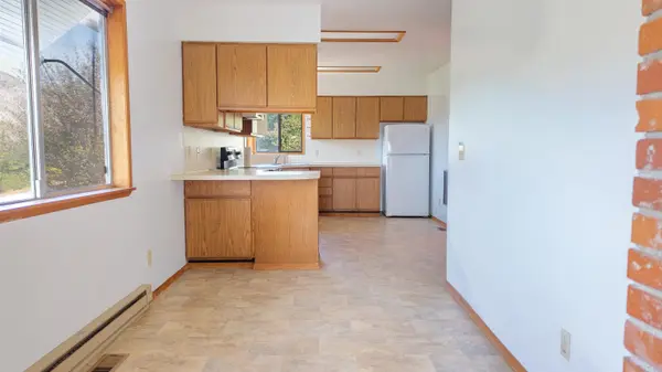 121 SW State St, Tonasket, WA 98855