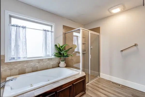 2710 N Plumthicket, Wichita, KS 67226