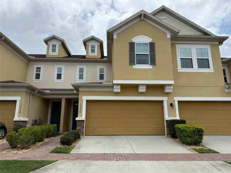 13504 FOUNTAINBLEAU DR, Clermont, FL 34711