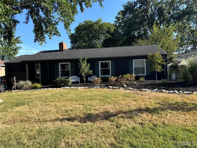 640 Warrenton DR, Kirkwood, MO 63122