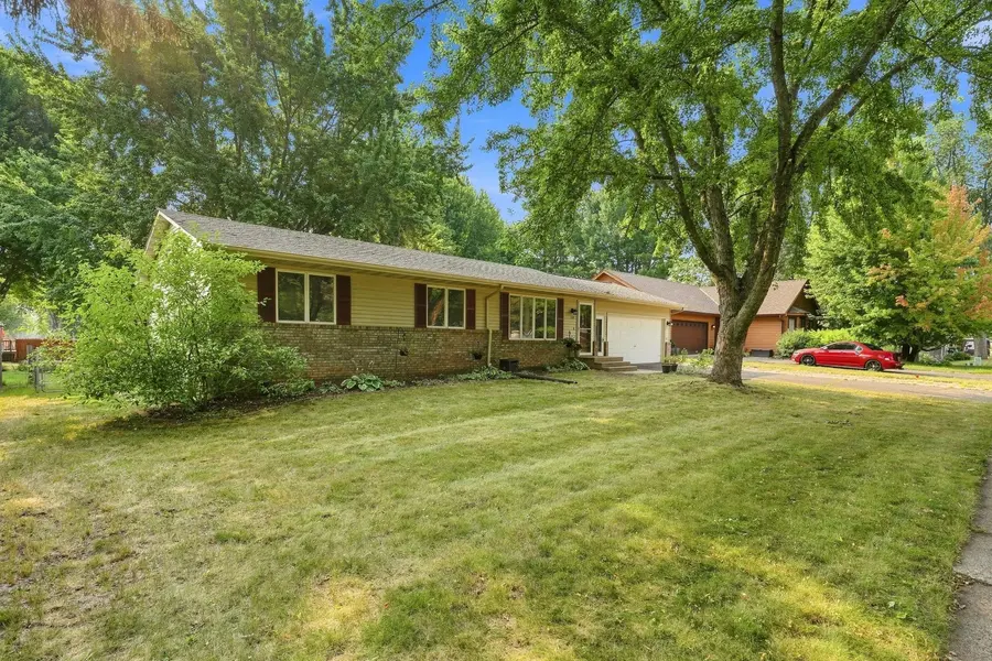 730 Apollo RD, River Falls, WI 54022