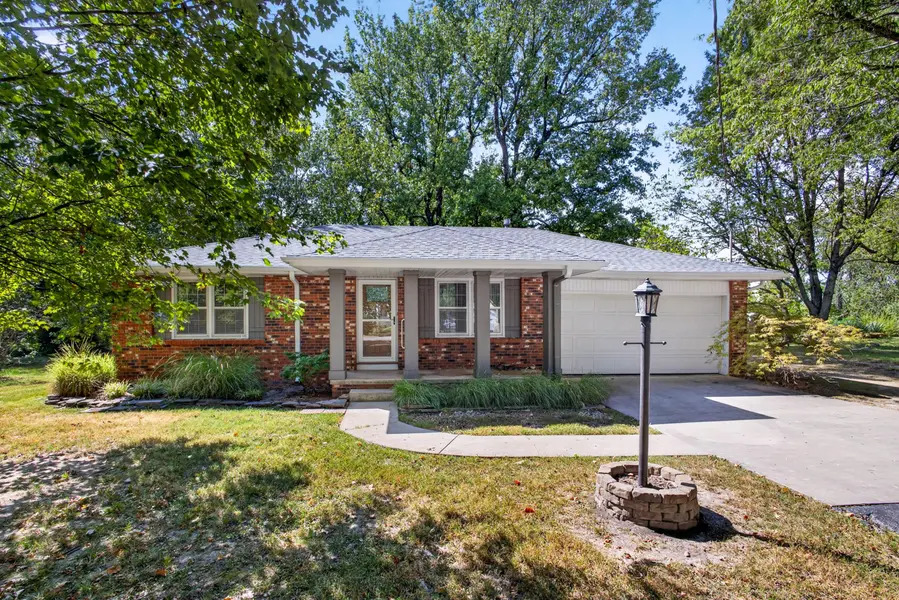 2829 N Oakland AVE, Springfield, MO 65803