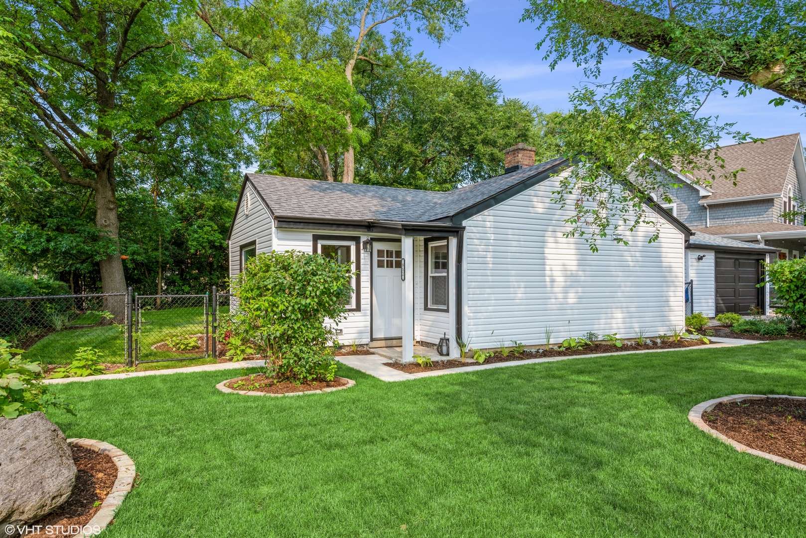 932 Hazel AVE, Deerfield, IL 60015