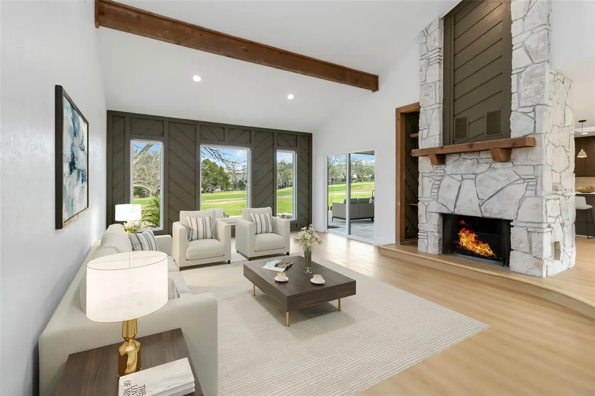 16 Country LN, Wimberley, TX 78676