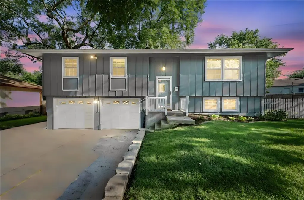 11618 W 69th ST, Shawnee, KS 66203