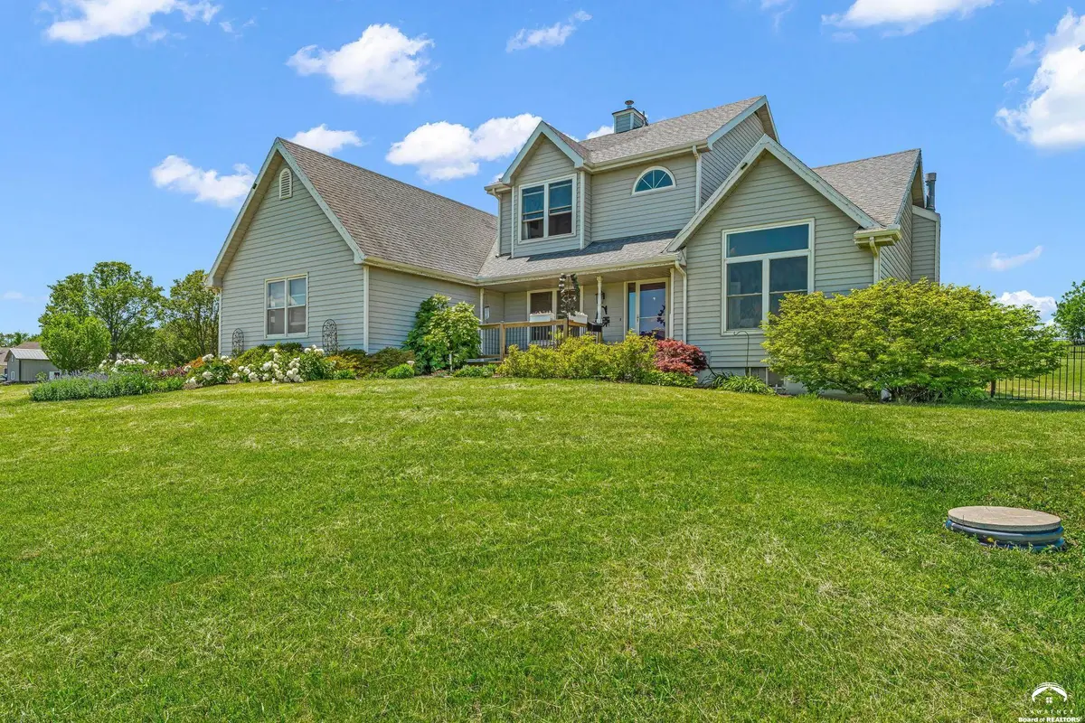 540 N 711 RD, Lawrence, KS 66047