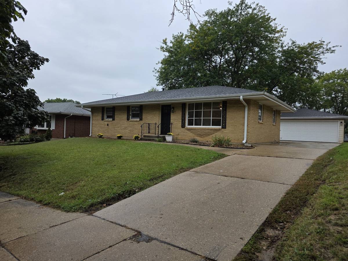 2905 Concordia DR, Rockford, IL 61109