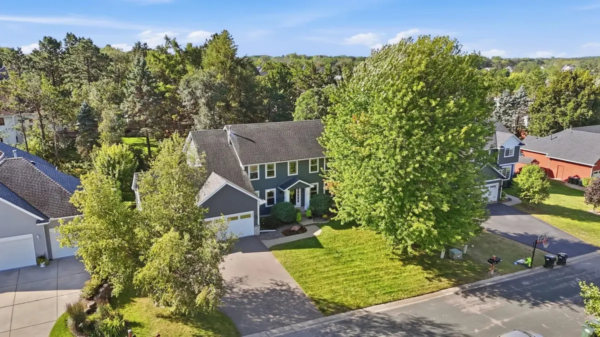555 White Pine WAY, Eagan, MN 55123