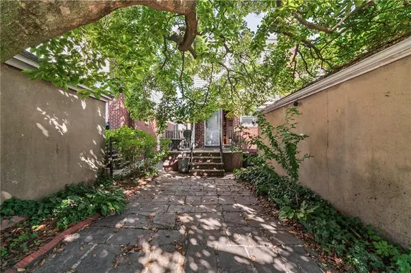 146 98th ST, Brooklyn, NY 11209
