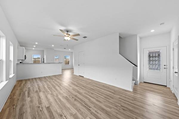 209 Paradise Canyon DR, Jarrell, TX 76537