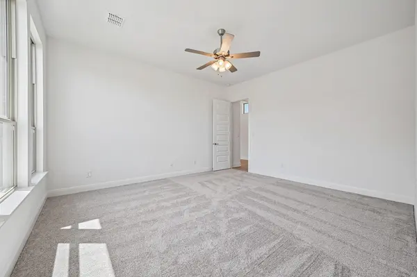 129 Royal Fern RD, Hutto, TX 78634