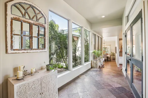 5910 Travis Woods CV, Austin, TX 78734