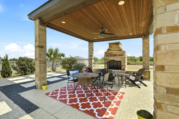 1741 Meadow Crest DR, Salado, TX 76571
