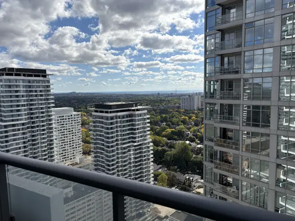 2221 Yonge ST #3105, Toronto C10, ON M4S 0B8