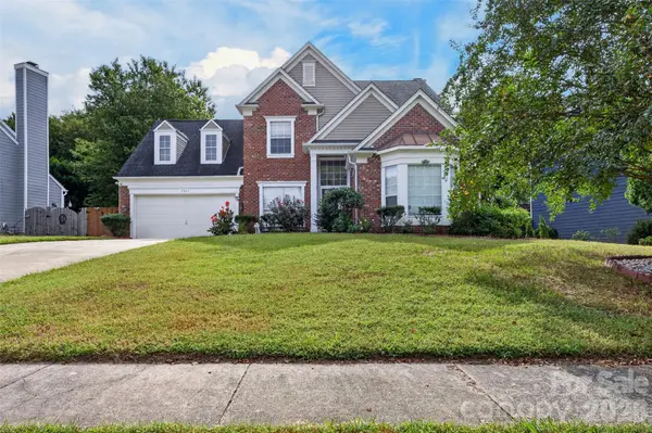 11325 Longhedge LN, Charlotte, NC 28273