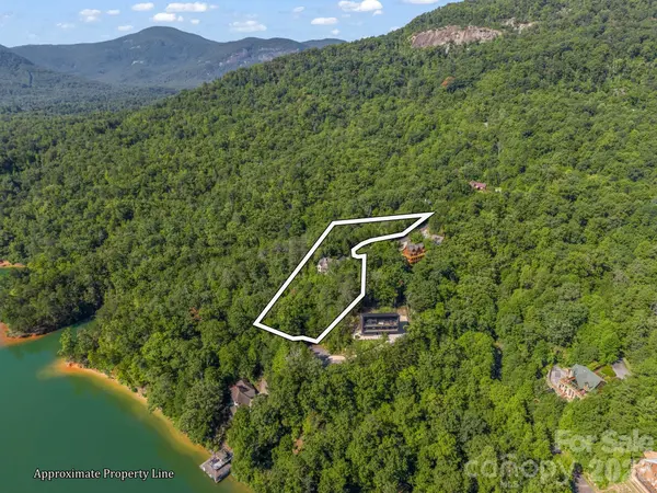 224 Highland HTS, Lake Lure, NC 28746