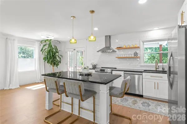 610 Ridgeway DR, Belmont, NC 28012