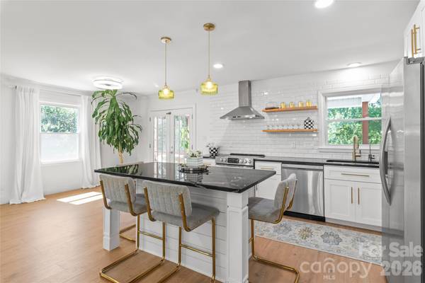 610 Ridgeway DR, Belmont, NC 28012