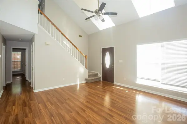 2915 Canary CT, Charlotte, NC 28269
