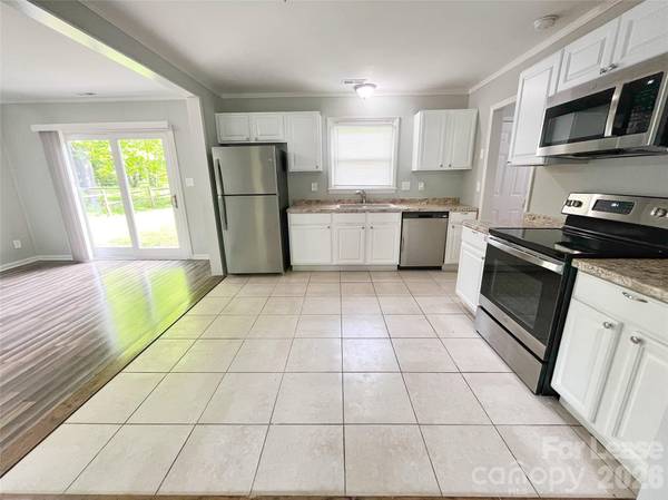 6525 Mcbride ST, Charlotte, NC 28215
