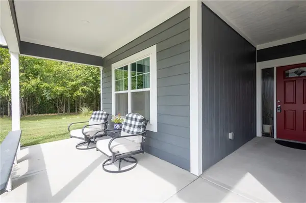 400 NE Chestnut CT, Oak Grove, MO 64075