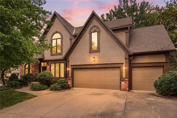 7815 N Kansas ST, Kansas City, MO 64118