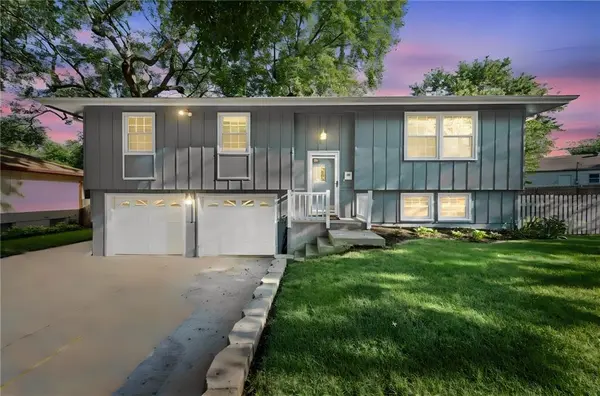 11618 W 69th ST, Shawnee, KS 66203