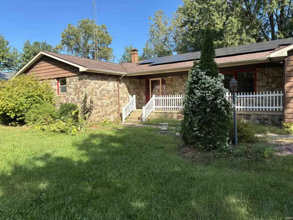 748 W 9Th ST, Rochester, IN 46975-1746