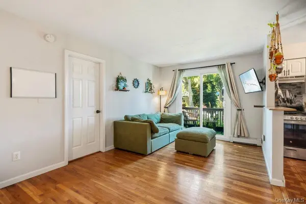 64 Fairharbor #64, Patchogue, NY 11772