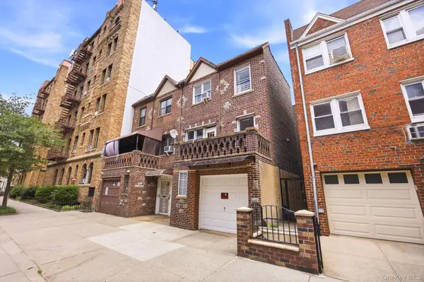 32-23 41st ST, Astoria, NY 11103