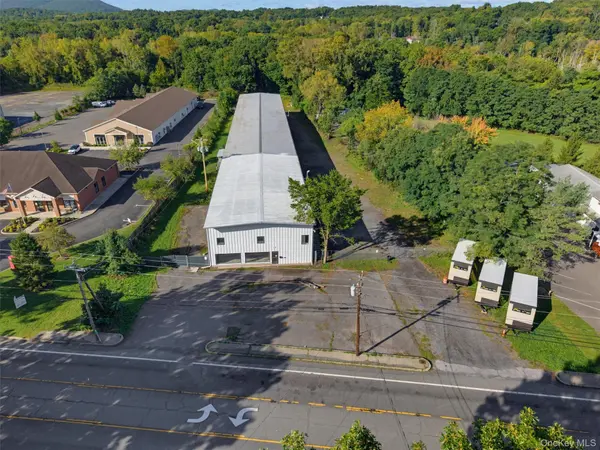 161 Temple Hill RD, New Windsor, NY 12553