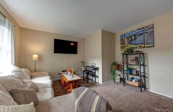 88-20 Parsons BLVD #3D, Jamaica, NY 11432