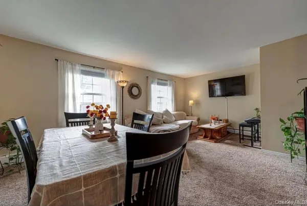 88-20 Parsons BLVD #3D, Jamaica, NY 11432