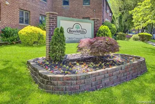 58-33 246th CRES #0647, Douglaston, NY 11362