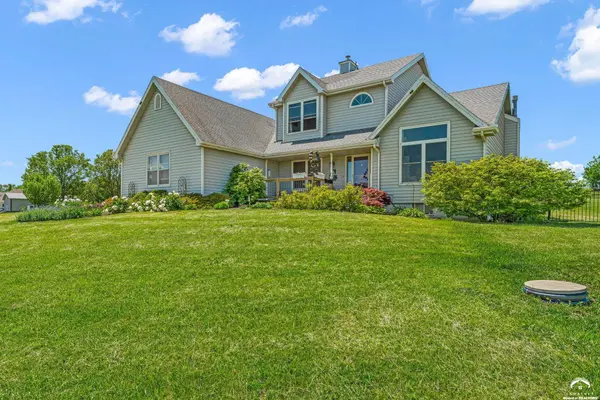 540 N 711 RD, Lawrence, KS 66047