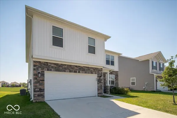 1961 Downey LN, Greenfield, IN 46140